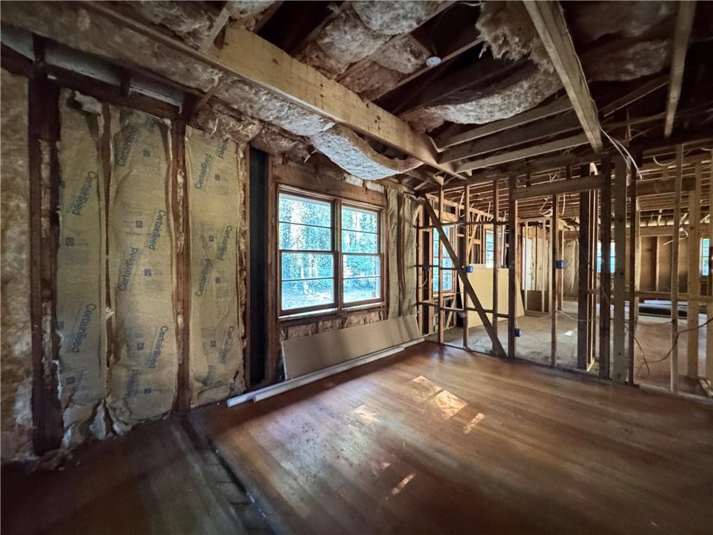 3 bedroom, 1 bathroom, 1,640 sq ft single family residence for sale at 3598 Ingledale Drive, Atlanta, GA 30331 — photo 4