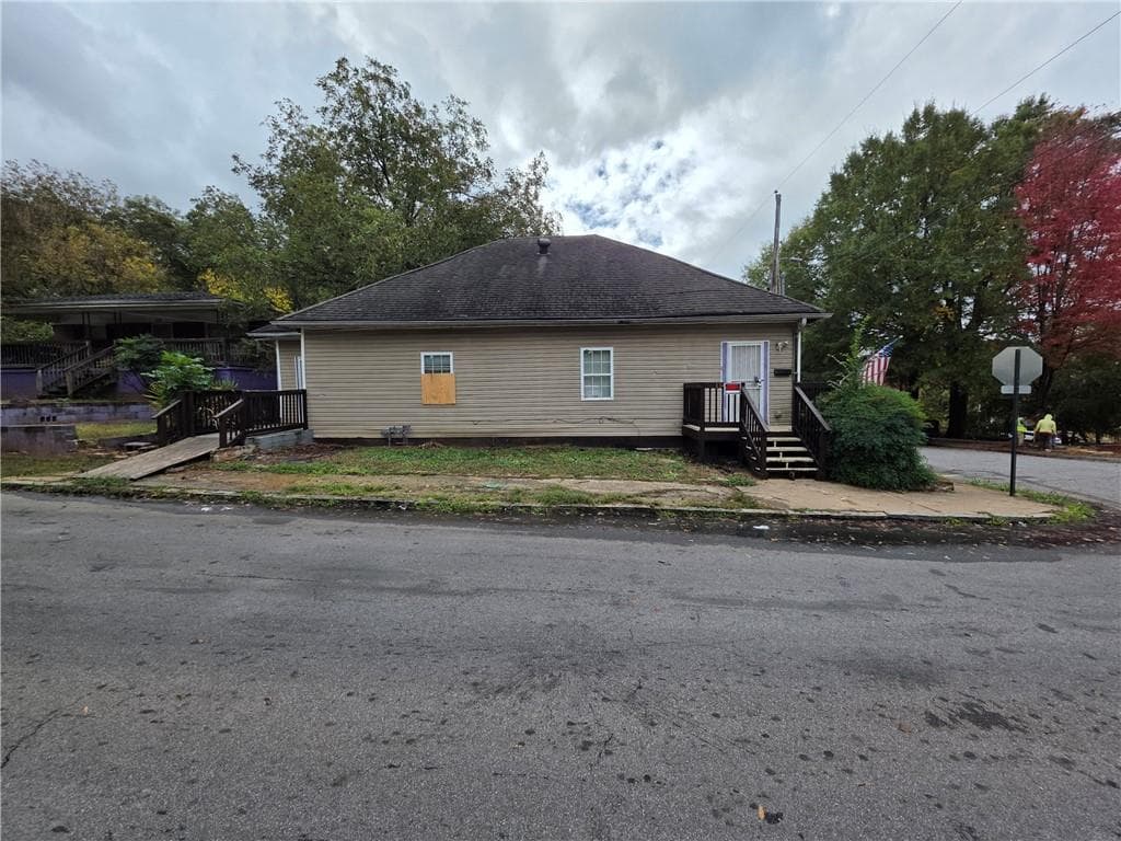 4 bedroom, 2 bathroom, 1,694 sq ft single family residence sold at 114 Moury Avenue, Atlanta, GA 30315