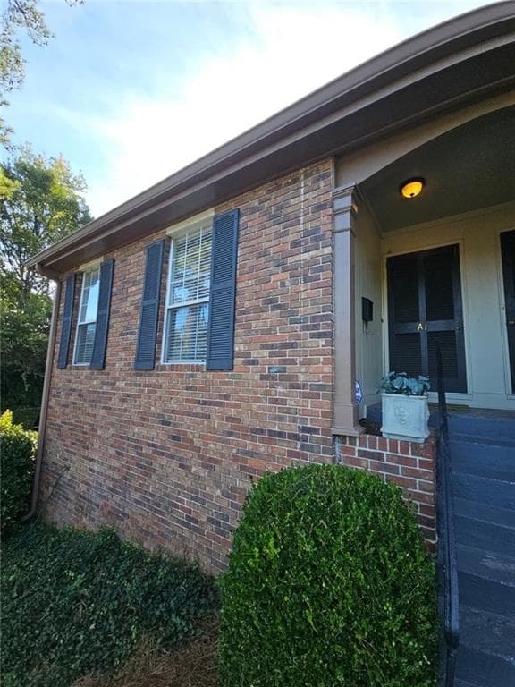 1 bedroom, 1 bathroom, 664 sq ft condominium sold at 5375 Roswell Road 1A, Atlanta, GA 30342
