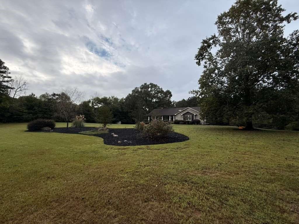 5 bedroom, 3 bathroom, 3,104 sq ft single family residence for sale at 1463 Kellogg Creek Road, Acworth, GA 30102