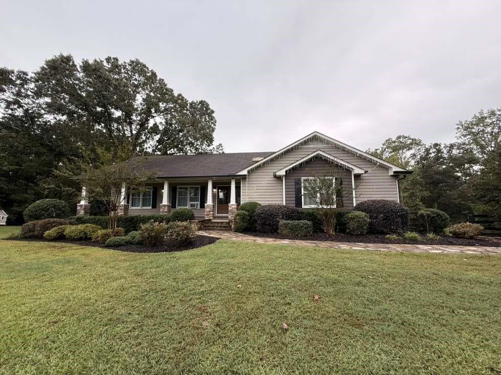 5 bedroom, 3 bathroom, 3,104 sq ft single family residence for sale at 1463 Kellogg Creek Road, Acworth, GA 30102 — photo 2