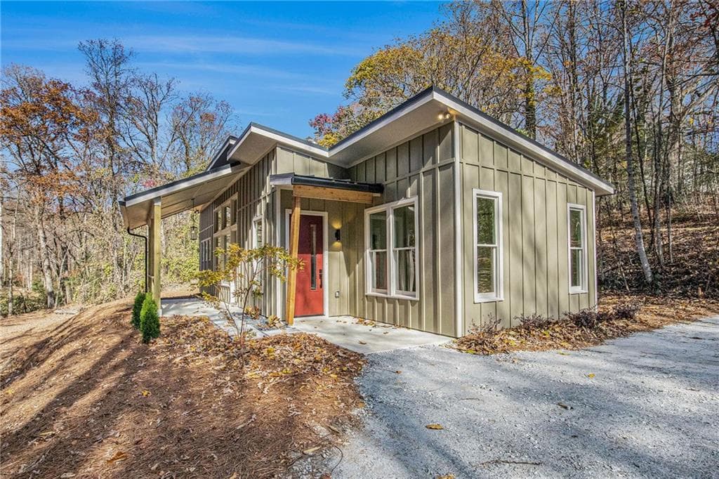 1806 Pinnacle Drive, Clayton, GA 30525 — most recent listing photo