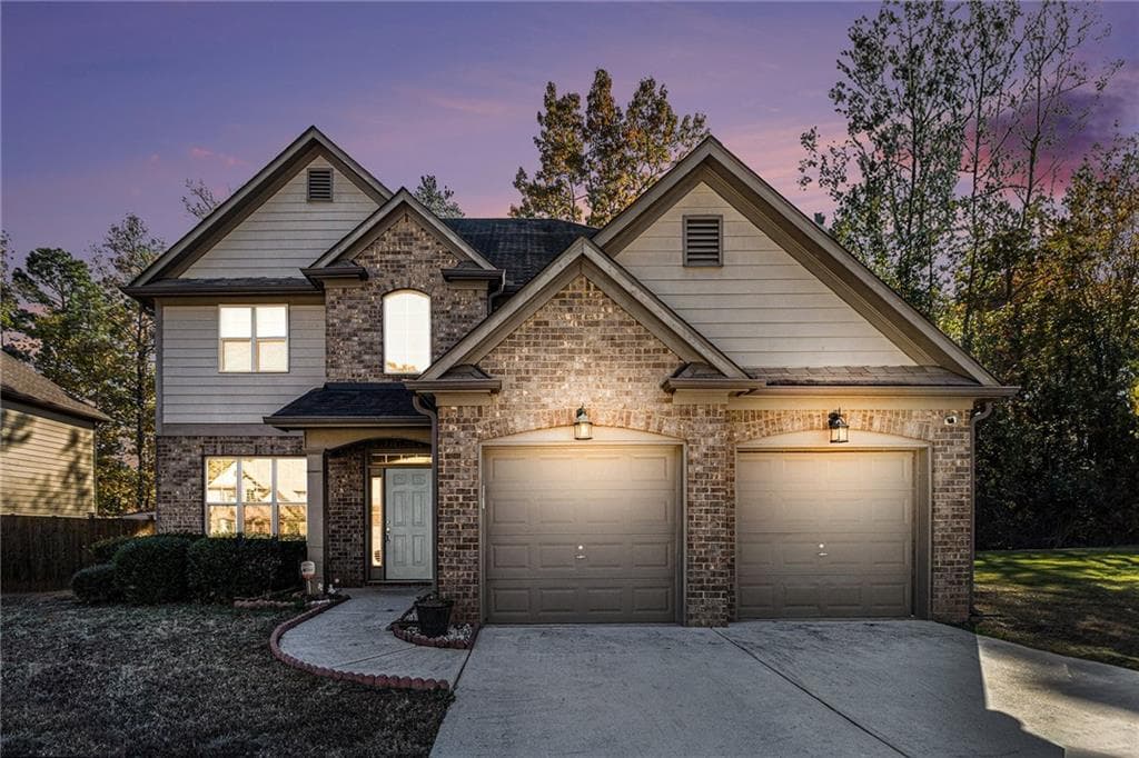 3907 Dunaire Drive, Stone Mountain, GA 30083 — most recent listing photo