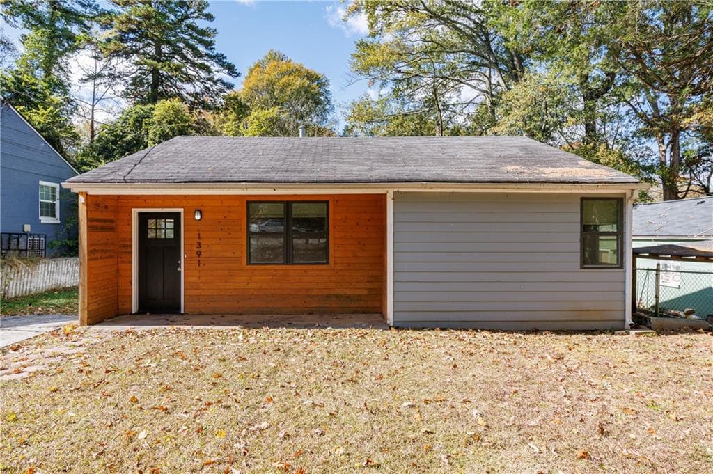2 bedroom, 1 bathroom, 933 sq ft single family residence sold at 1391 Elizabeth Avenue, Atlanta, GA 30310
