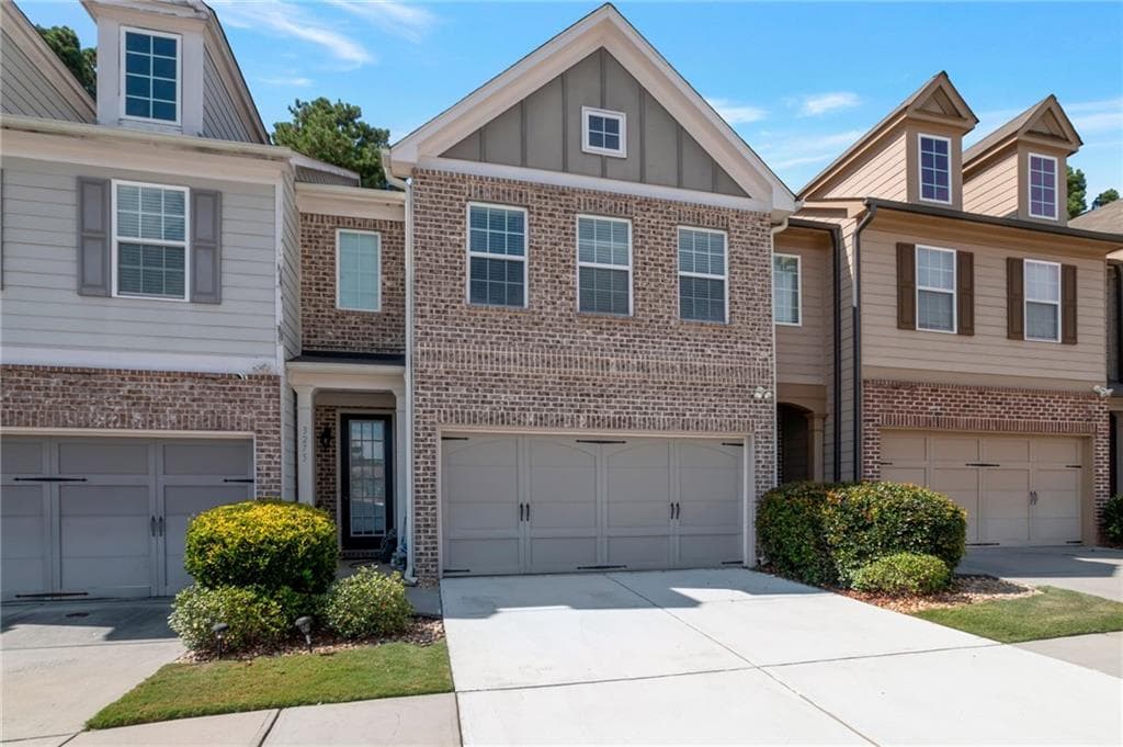 3275 Clear View Drive, Snellville, GA 30078 — most recent listing photo