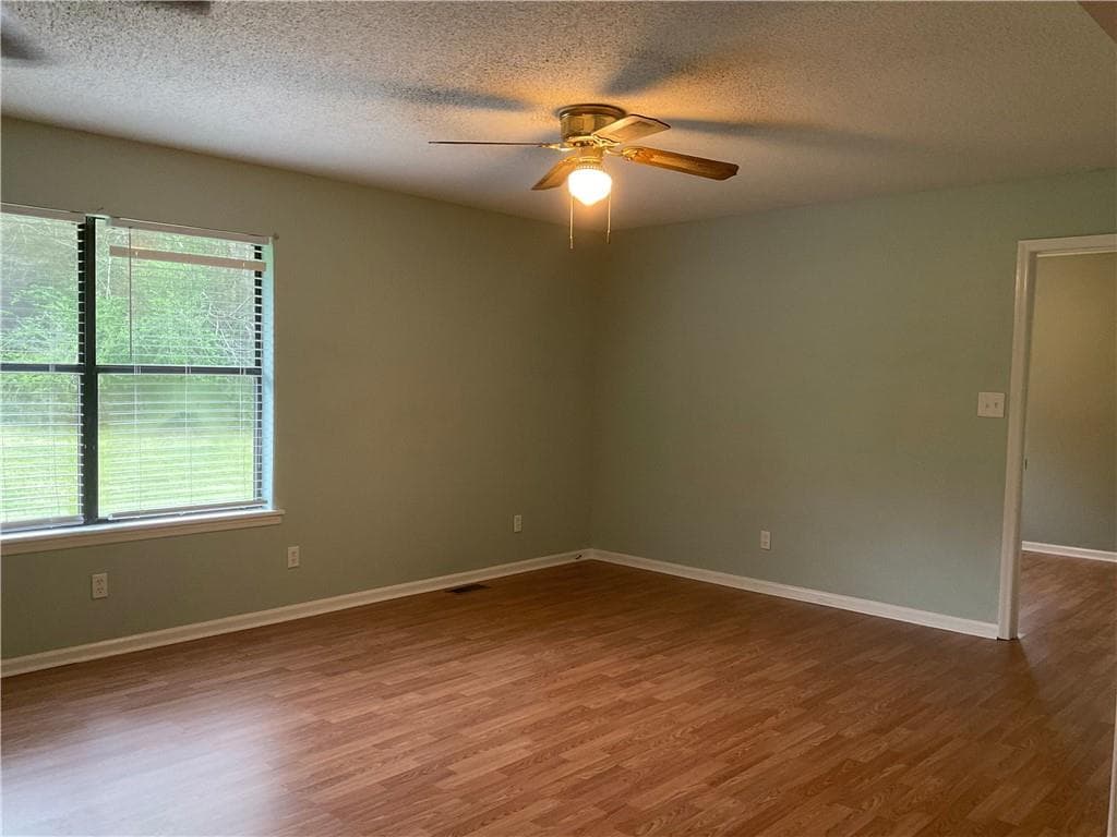 3 bedroom, 3 bathroom, 1,960 sq ft single family residence under contract at 76 Jacqueline Drive, Georgetown, GA 39854 — photo 8
