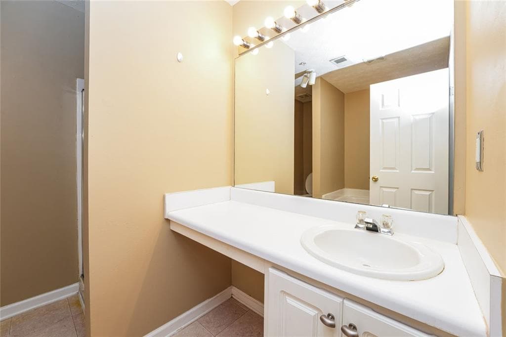 2 bedroom, 3 bathroom, 1,350 sq ft townhouse for sale at 3139 Panthers Trace, Decatur, GA 30034 — photo 8
