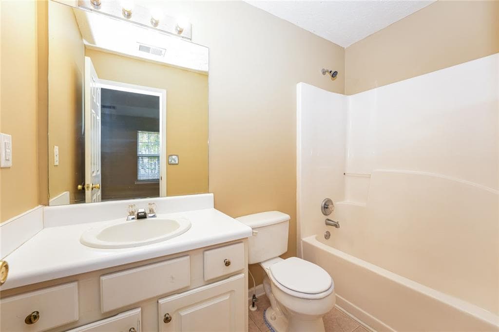 2 bedroom, 3 bathroom, 1,350 sq ft townhouse for sale at 3139 Panthers Trace, Decatur, GA 30034 — photo 9