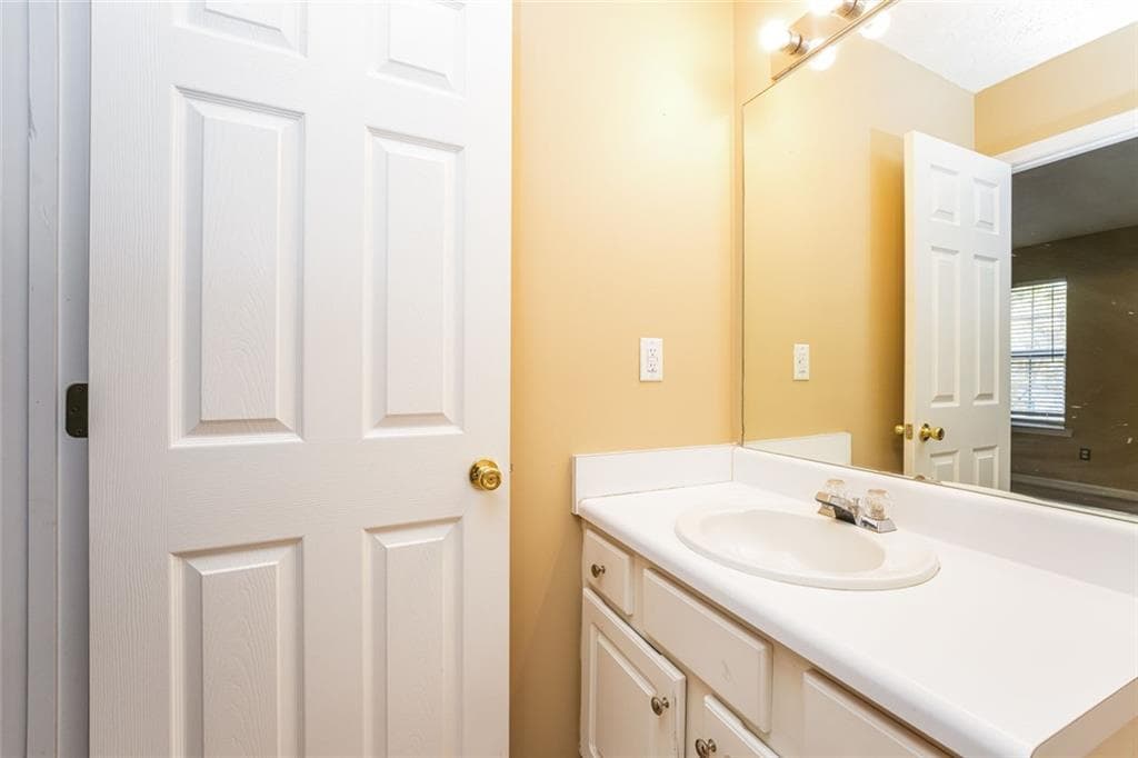 2 bedroom, 3 bathroom, 1,350 sq ft townhouse for sale at 3139 Panthers Trace, Decatur, GA 30034 — photo 10