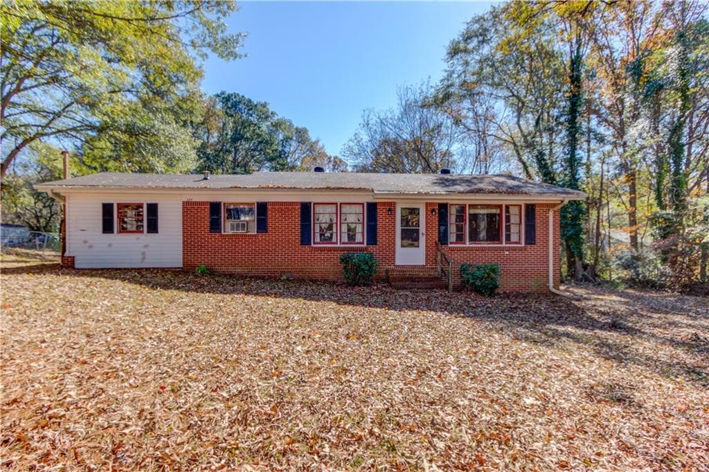 289 Bell Avenue, Hoschton, GA 30548 — most recent listing photo