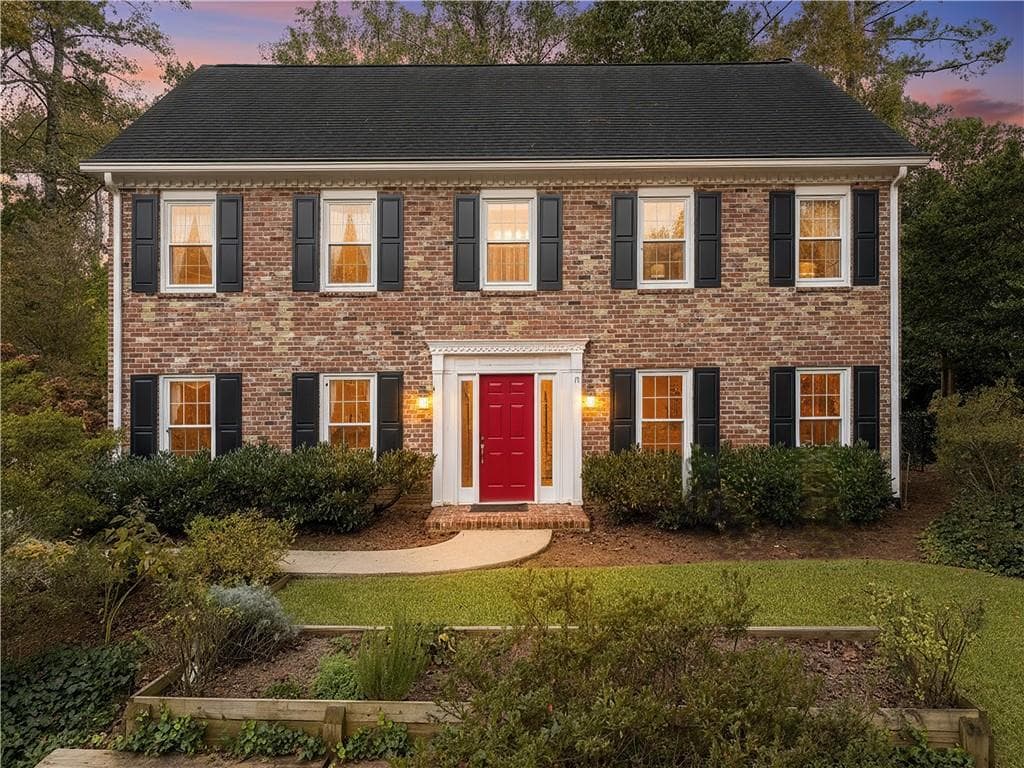 4 bedroom, 3 bathroom, 2,587 sq ft single family residence sold at 1541 Kinglet Lane, Marietta, GA 30062