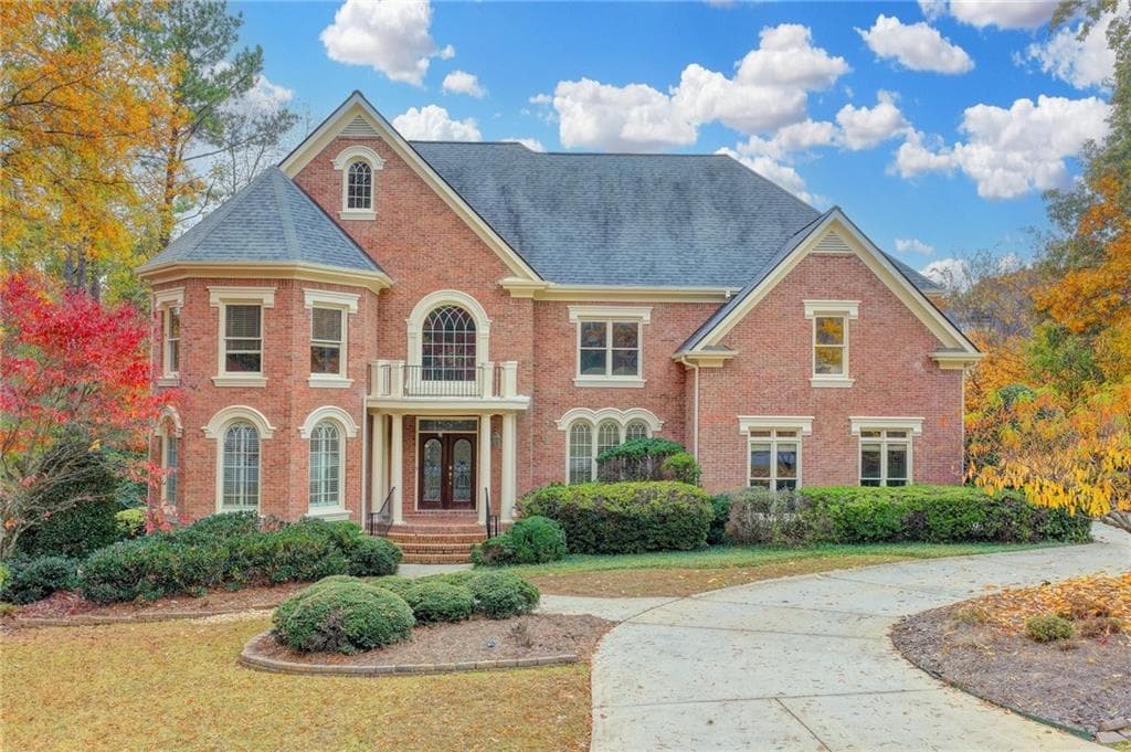 5 bedroom, 7 bathroom, 4,476 sq ft single family residence sold at 100 Nature Mill Court, Alpharetta, GA 30022