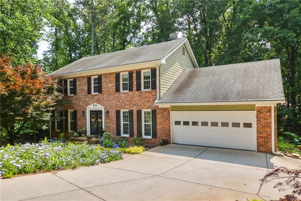 3453 Drayton Drive, Roswell, GA 30075 — most recent listing photo