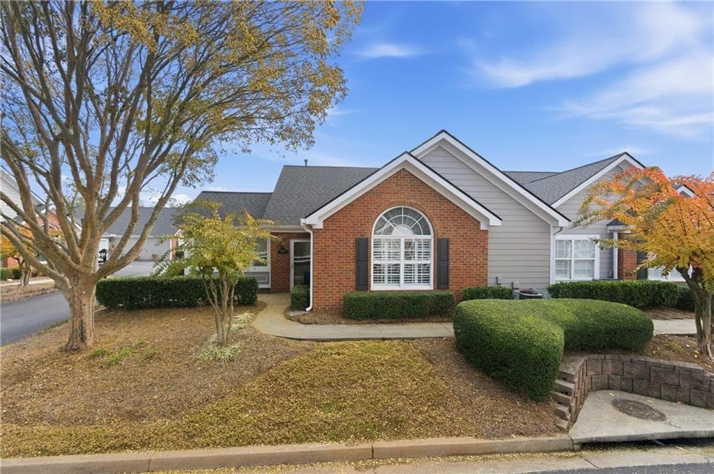 945 BURNT HICKORY Circle 8, Marietta, GA 30064 — most recent listing photo