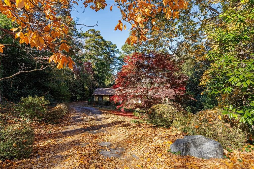 4961 Long Island Drive, Sandy Springs, GA 30327 — most recent listing photo
