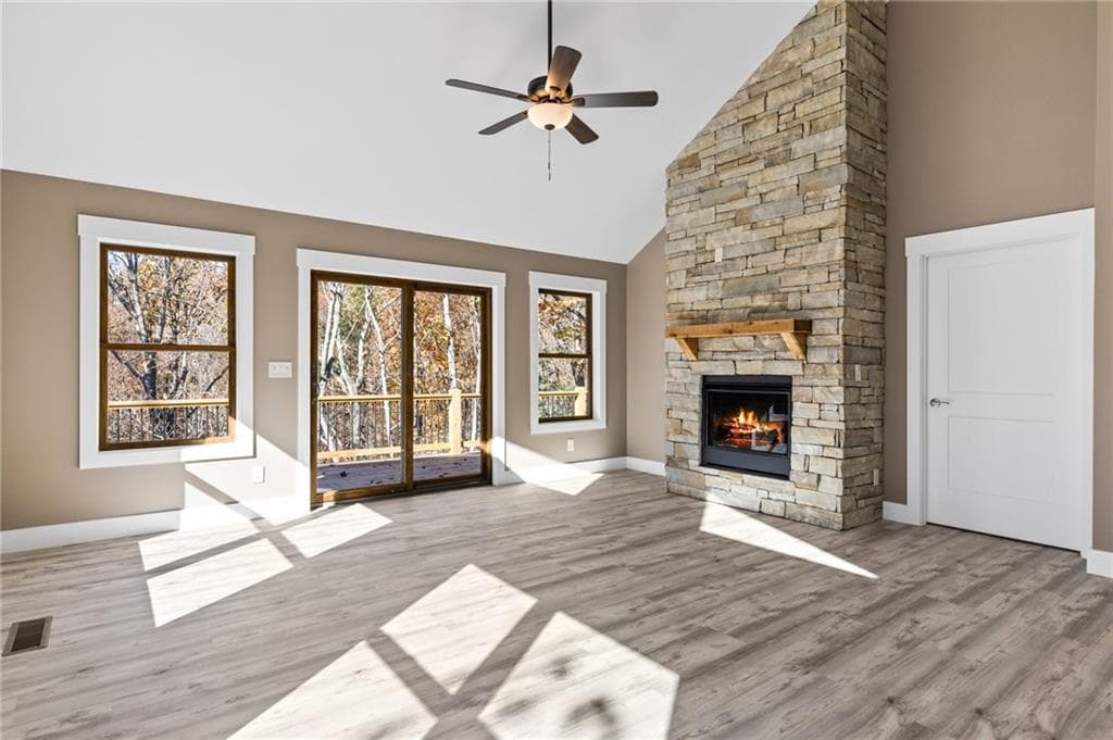 2 bedroom, 3 bathroom, 1,776 sq ft single family residence for sale at 1054 Lakeland Drive, Ellijay, GA 30540 — photo 6