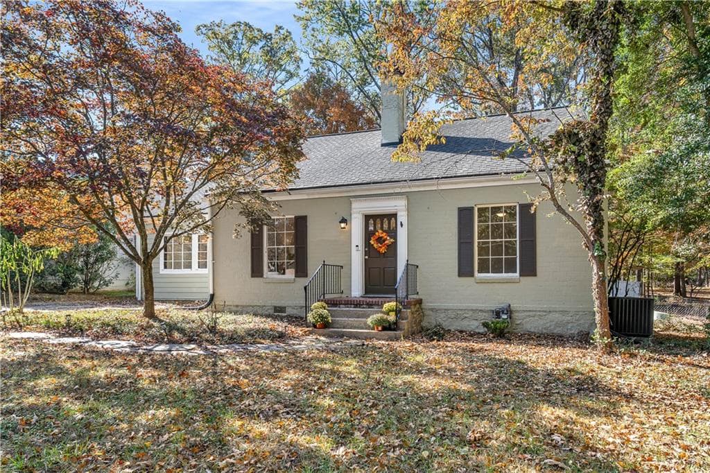 3 bedroom, 2 bathroom, 2,424 sq ft single family residence sold at 1983 Westminster Way, Atlanta, GA 30307