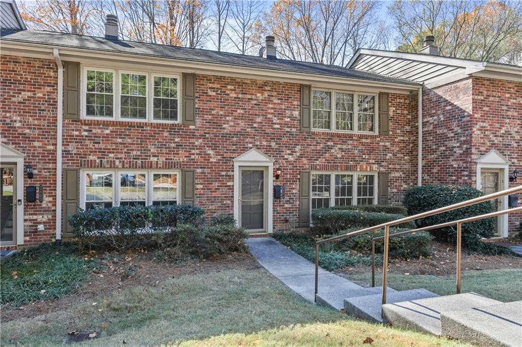 2 bedroom, 3 bathroom, 1,593 sq ft townhouse sold at 2501 Northlake Court, Atlanta, GA 30345