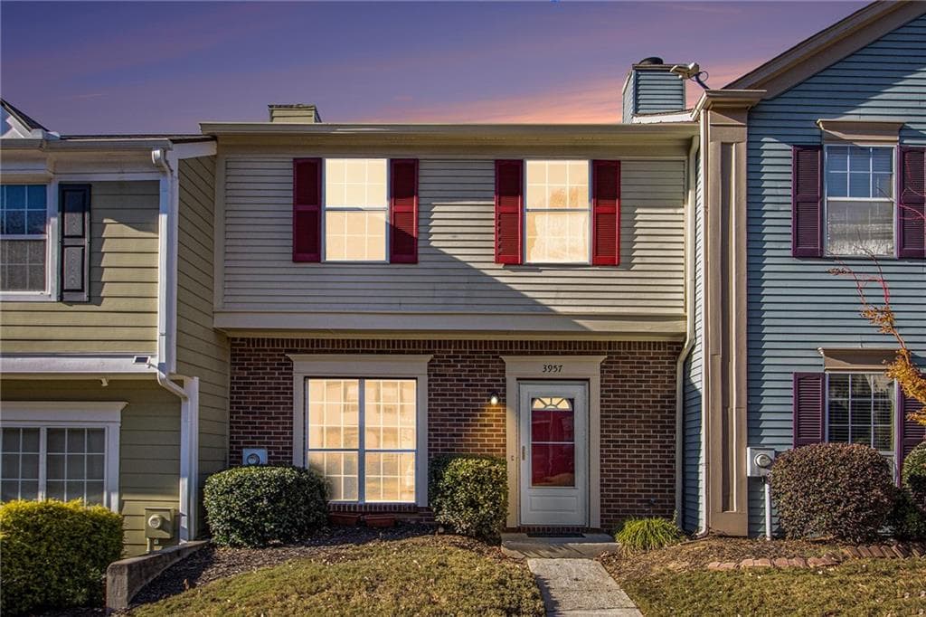 2 bedroom, 3 bathroom, 1,470 sq ft townhouse sold at 3957 Hancock Circle, Atlanta, GA 30340