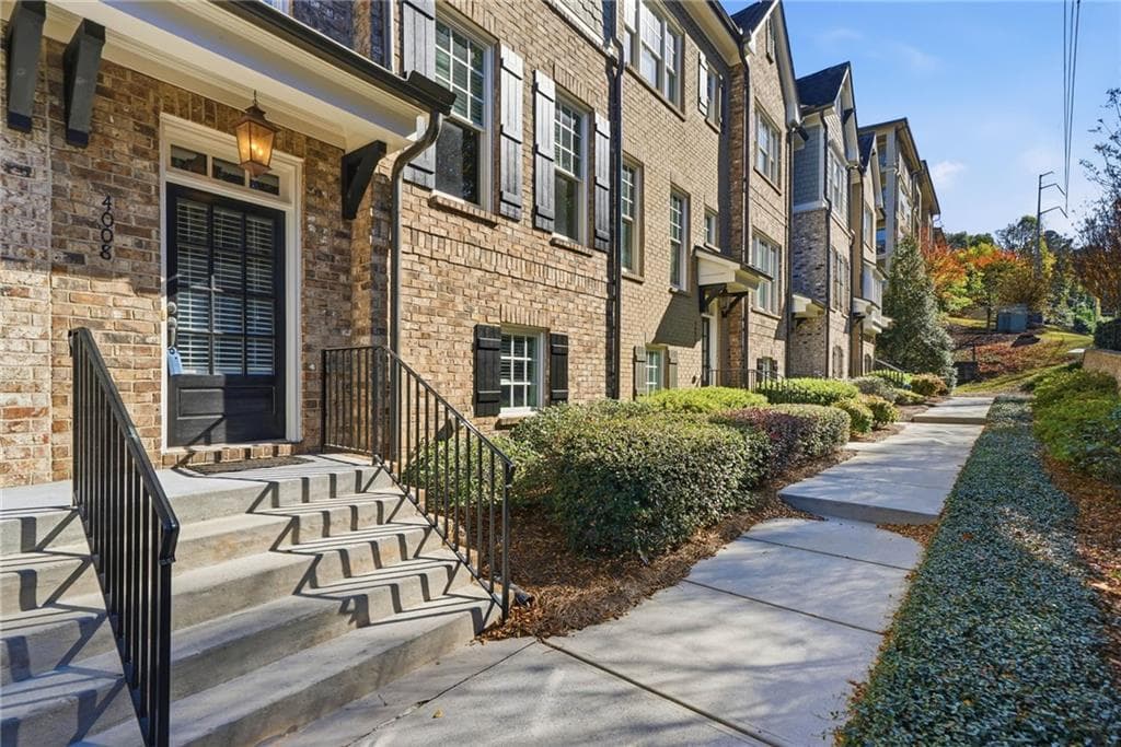 4008 Chastain Preserve Way, Atlanta, GA 30342 — most recent listing photo