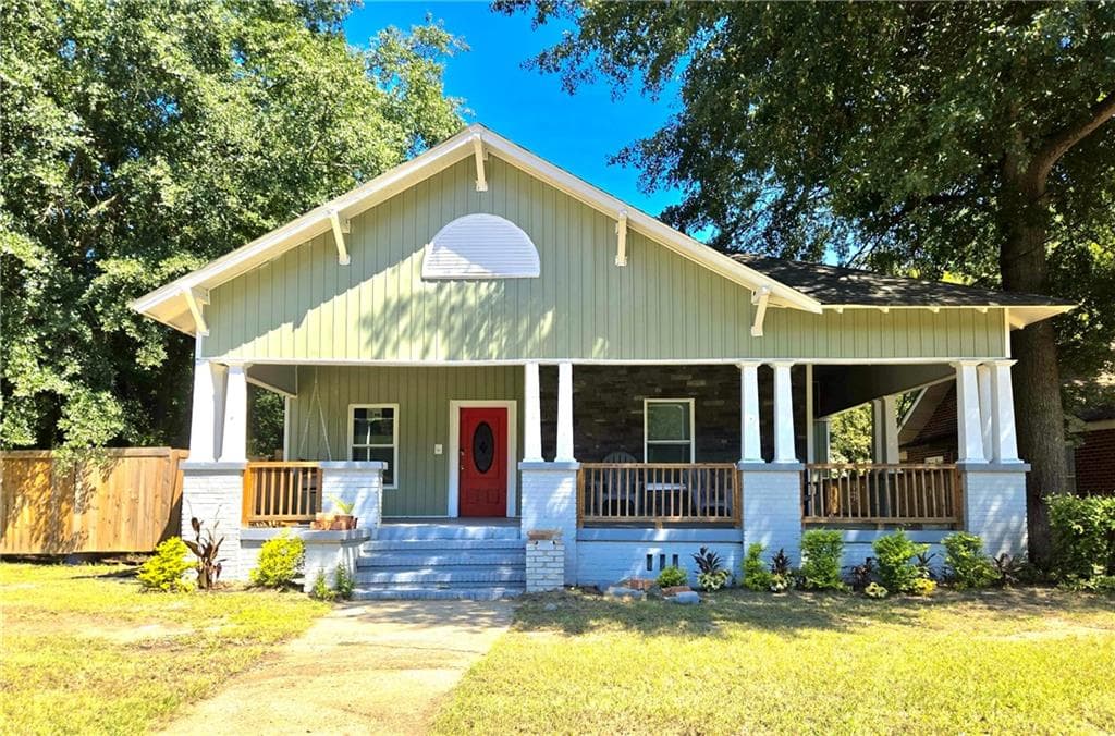 2 bedroom, 2 bathroom duplex for rent at 947 Troupe Street, Macon, GA 31206 for $1,200 a month