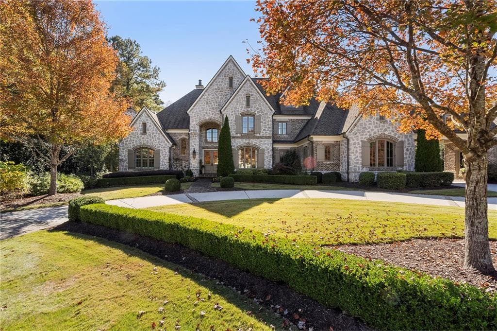 885 Vista Bluff Drive, Johns Creek, GA 30097 — most recent listing photo