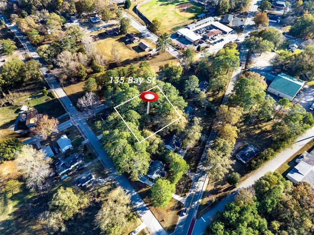 single family residence sold at 135 Bay Street, Fairburn, GA 30213