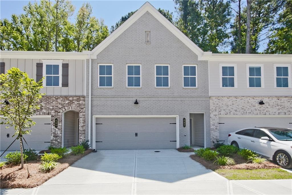 687 Sunstone Lane, Lawrenceville, GA 30043 — most recent listing photo