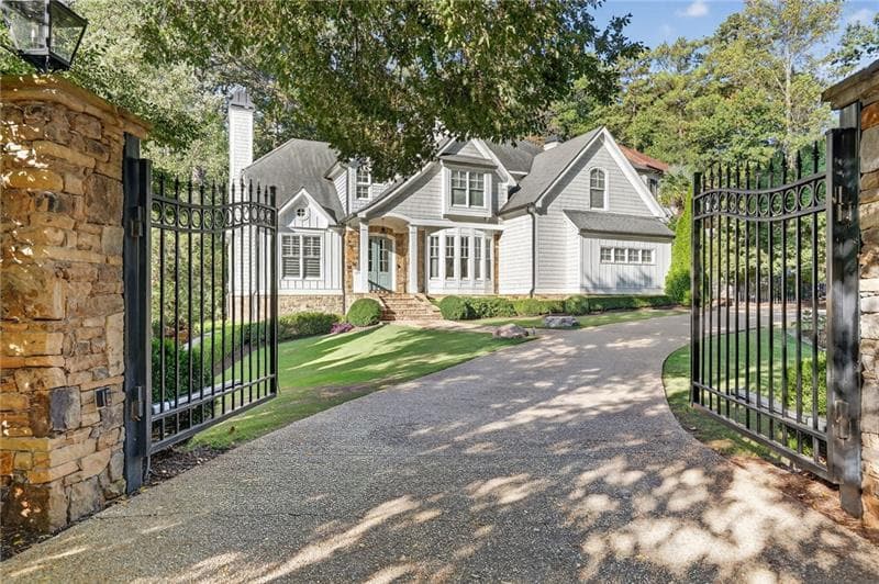 6 bedroom, 5 bathroom, 5,055 sq ft single family residence sold at 3100 Rhodenhaven Drive, Atlanta, GA 30327