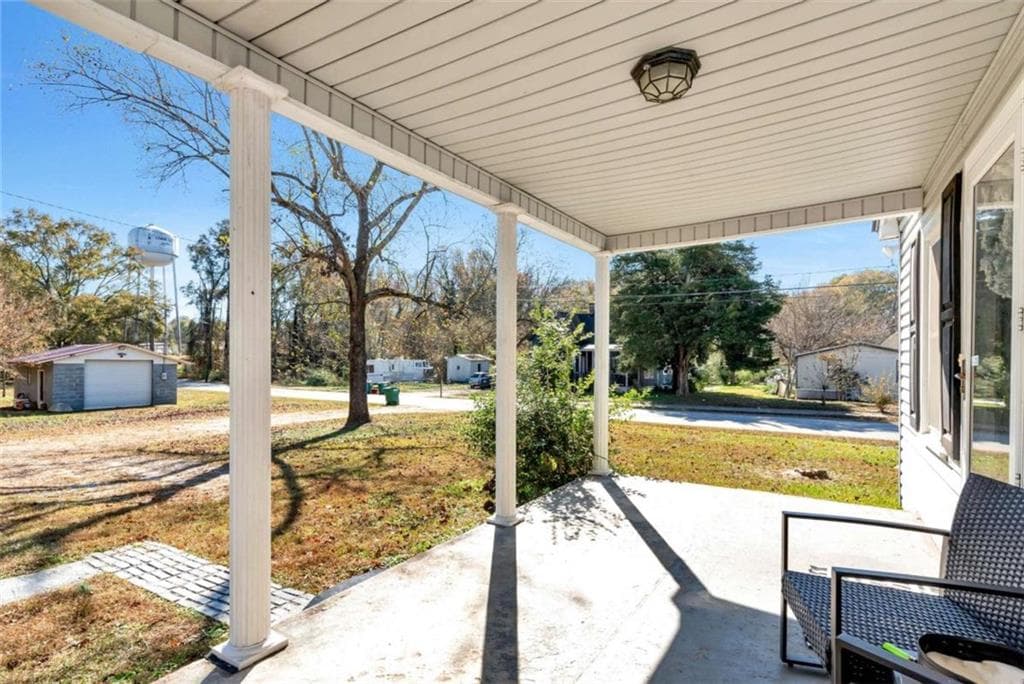 2 bedroom, 1 bathroom, 948 sq ft single family residence for sale at 111 College Avenue, Canon, GA 30520 — photo 6
