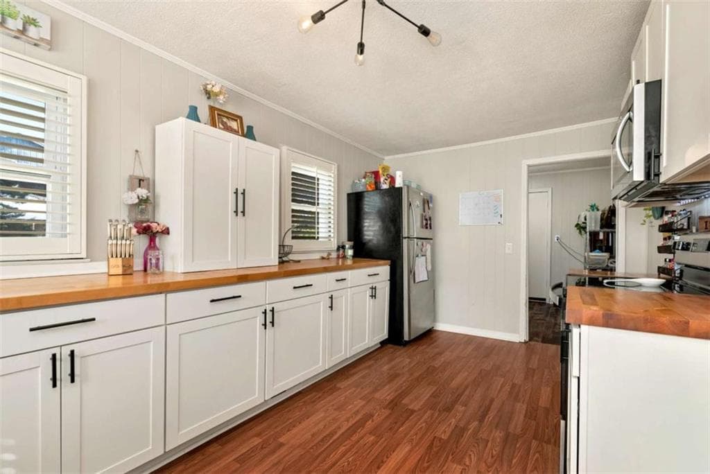 2 bedroom, 1 bathroom, 948 sq ft single family residence for sale at 111 College Avenue, Canon, GA 30520 — photo 9