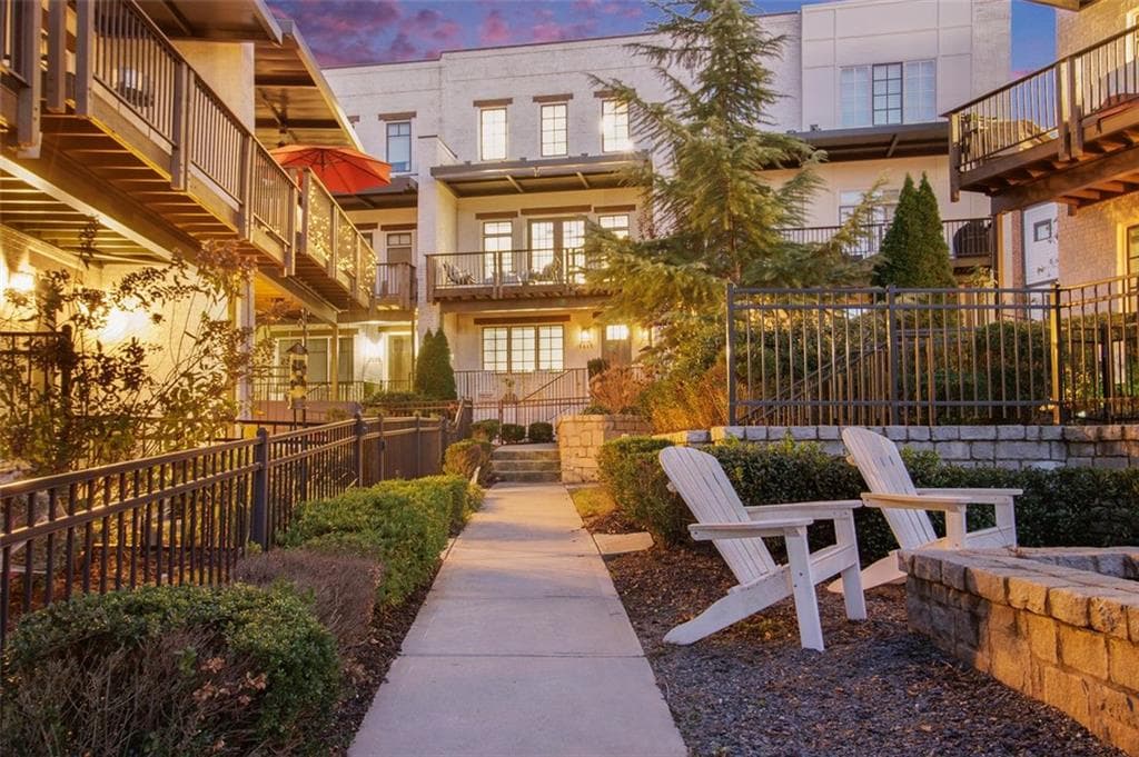 3 bedroom, 4 bathroom, 2,398 sq ft townhouse sold at 1837 Brooks Drive, Atlanta, GA 30318