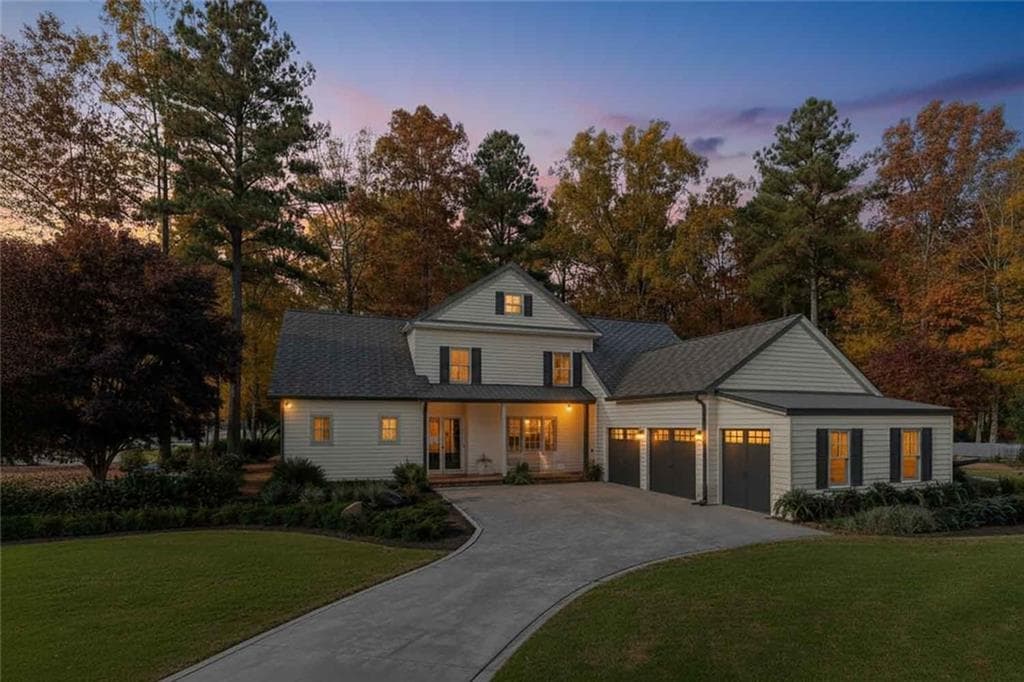 4 bedroom, 4 bathroom, 2,770 sq ft single family residence for sale at 200 Summer Ridge Drive, Ball Ground, GA 30107 — photo 3
