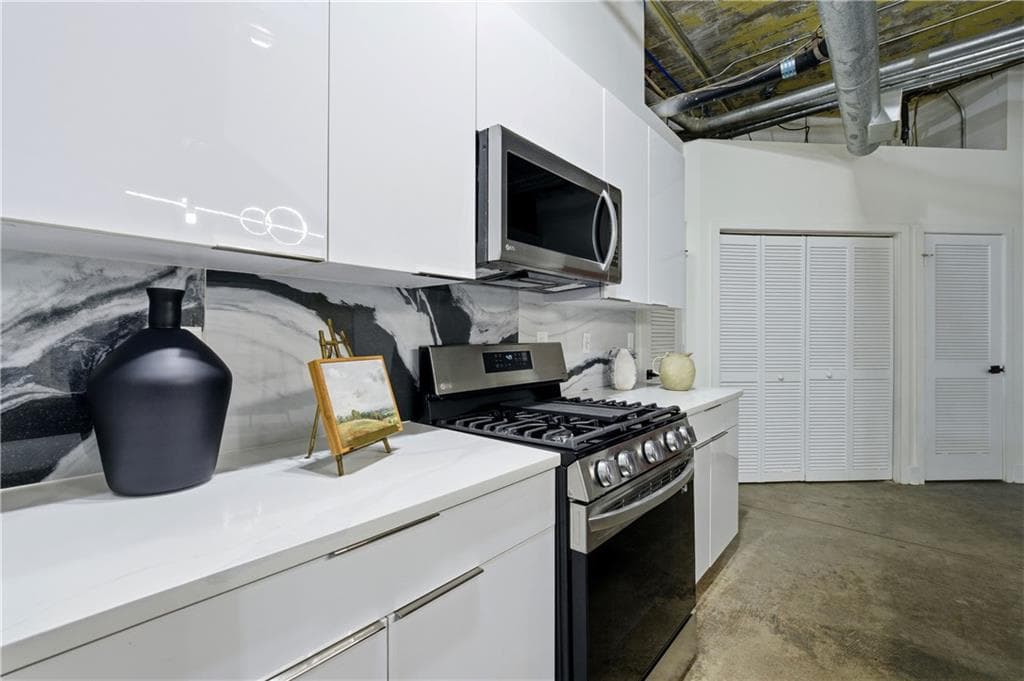 2 bedroom, 1 bathroom, 1,355 sq ft condominium for sale at 505 Whitehall Street 101, Atlanta, GA 30303 — photo 4