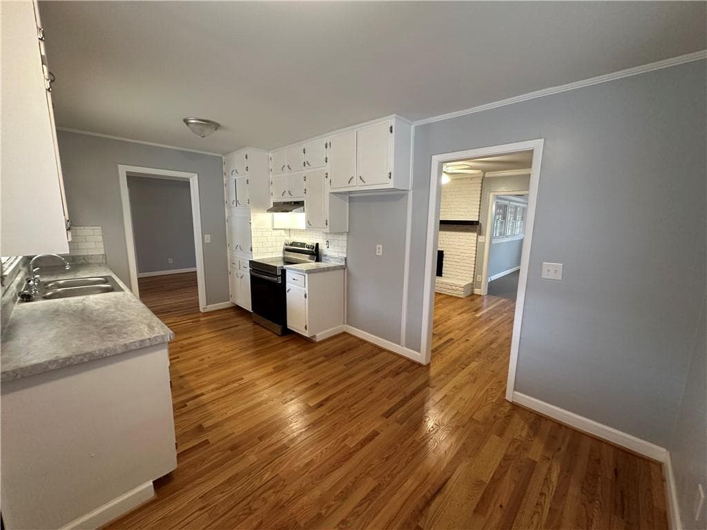 3 bedroom, 2 bathroom, 1,618 sq ft single family residence for sale at 423 Center Circle, Conyers, GA 30094 — photo 8