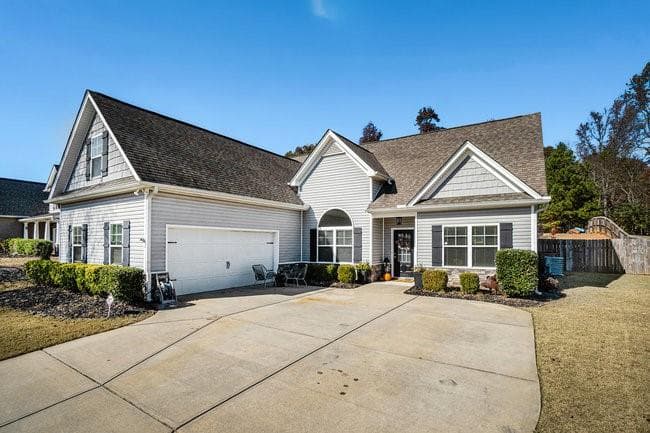 5641 Wooded Valley Way, Flowery Branch, GA 30542 — most recent listing photo