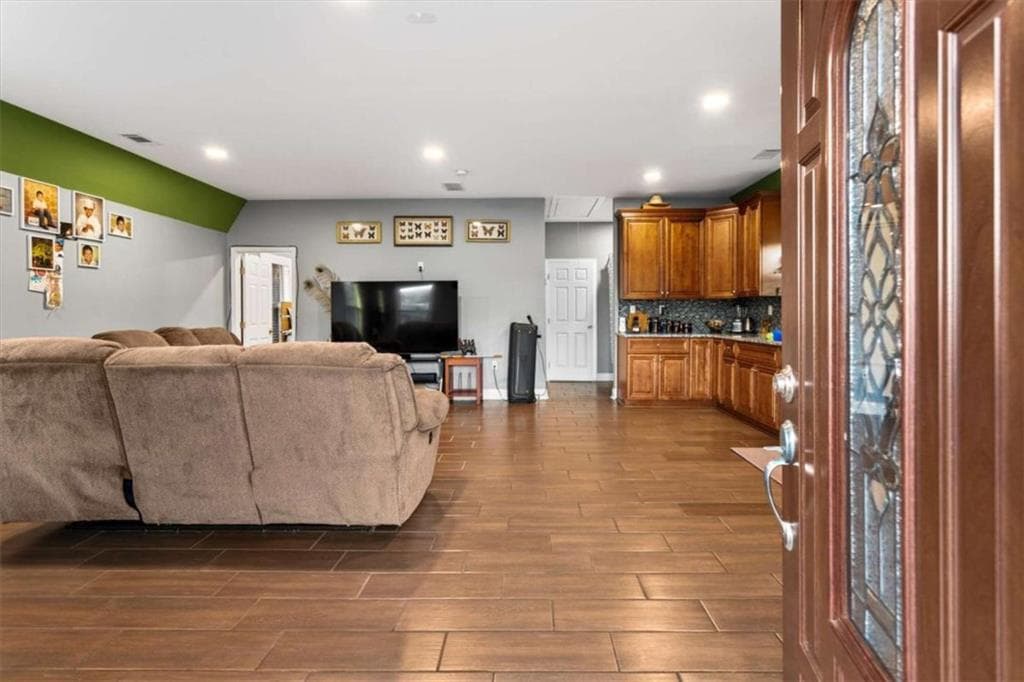 2 bedroom, 2 bathroom, 1,300 sq ft single family residence for sale at 1740 Gratis Road, Monroe, GA 30656 — photo 7