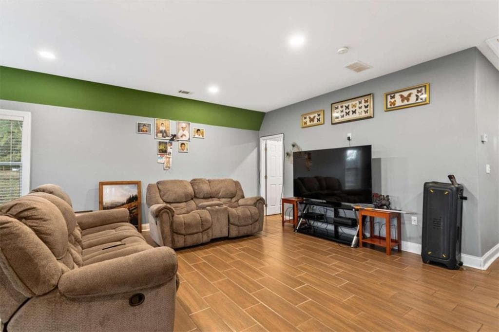 2 bedroom, 2 bathroom, 1,300 sq ft single family residence for sale at 1740 Gratis Road, Monroe, GA 30656 — photo 8