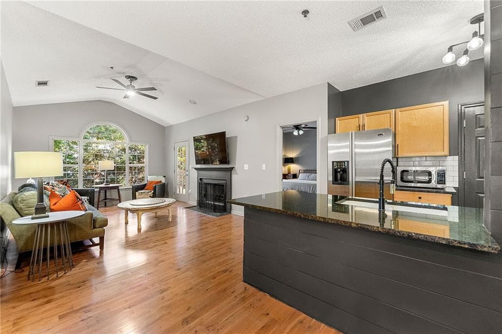 409 The Crossings Lane, Woodstock, GA 30189 — most recent listing photo
