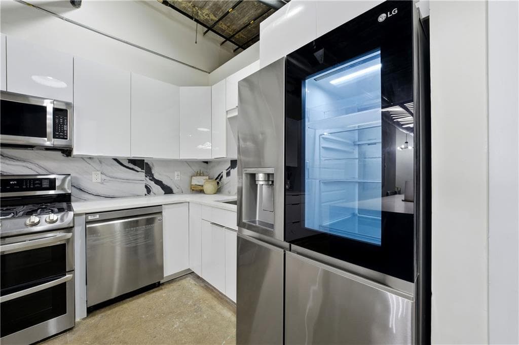 2 bedroom, 1 bathroom, 1,522 sq ft condominium for sale at 505 Whitehall Street 102, Atlanta, GA 30303 — photo 2