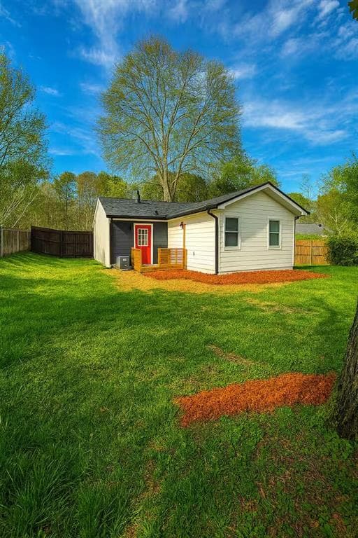 3 bedroom, 2 bathroom single family residence for rent at 500 Denham Street, Riverdale, GA 30274 for $2,400 a month — photo 2