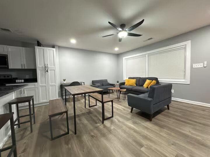 3 bedroom, 2 bathroom single family residence for rent at 500 Denham Street, Riverdale, GA 30274 for $2,400 a month — photo 6