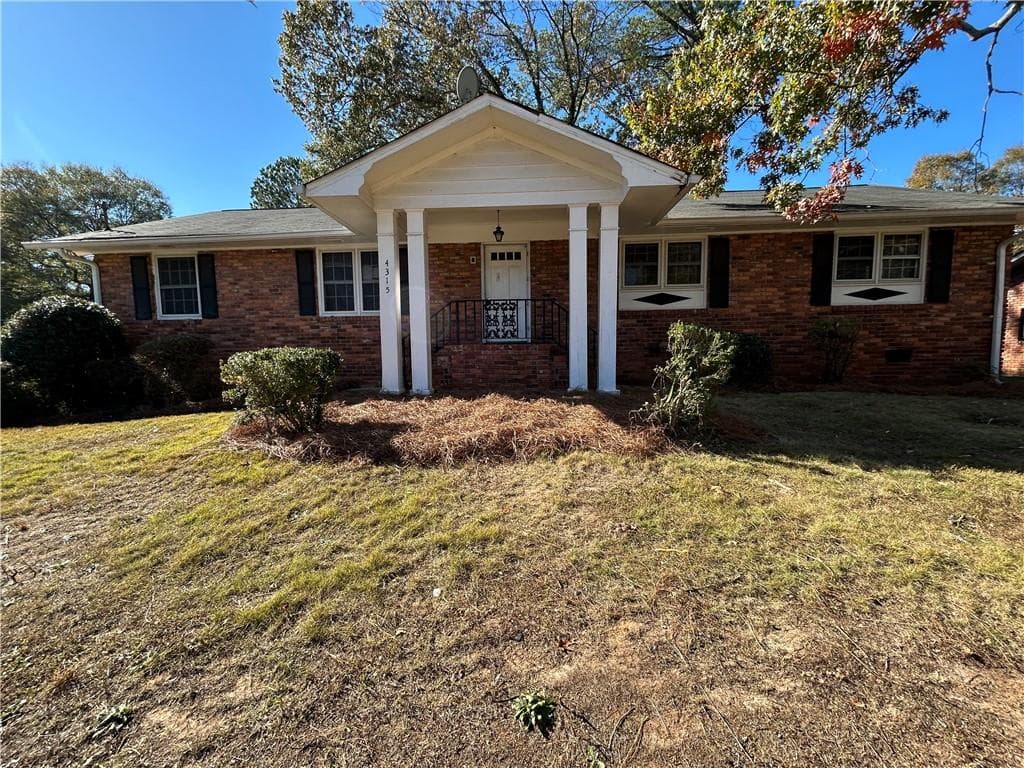 3 bedroom, 4 bathroom, 1,798 sq ft single family residence sold at 4315 York Road, Atlanta, GA 30337