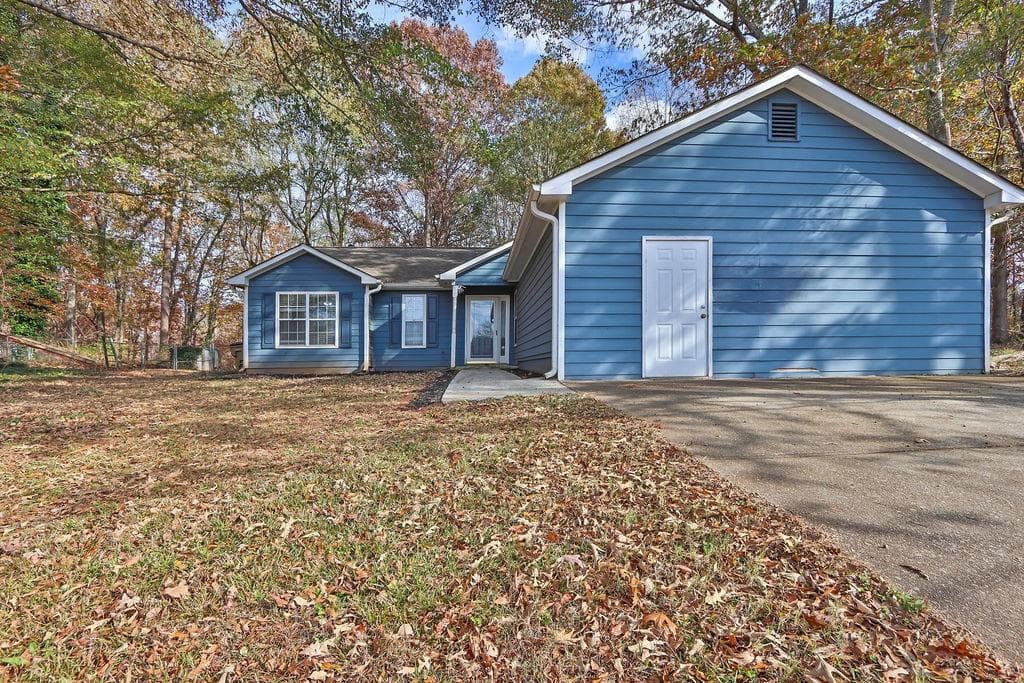 5421 Hunnington Mill Drive, Flowery Branch, GA 30542 — most recent listing photo