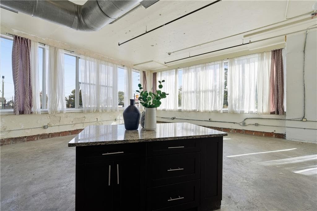 1 bedroom, 1 bathroom, 1,294 sq ft condominium sold at 505 Whitehall Street 200, Atlanta, GA 30303