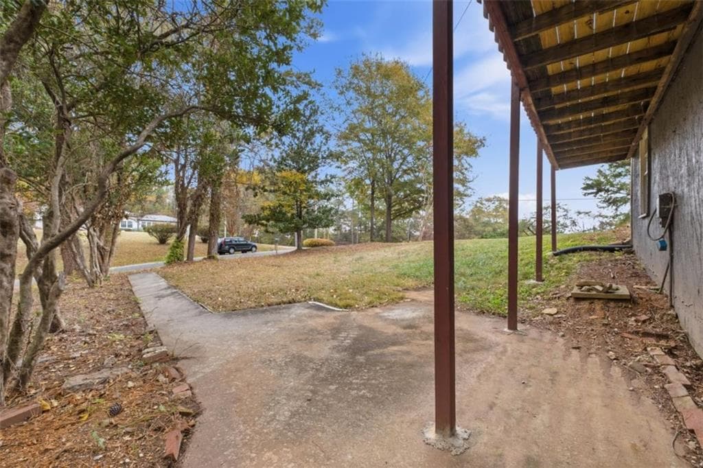 3 bedroom, 2 bathroom, 2,099 sq ft single family residence for sale at 14 SE MITCHELL Circle, Rome, GA 30161 — photo 4