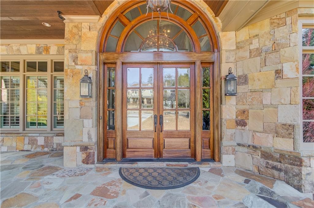 6 bedroom, 9 bathroom, 12,274 sq ft single family residence under contract at 922 Little Darby Lane, Suwanee, GA 30024 — photo 5