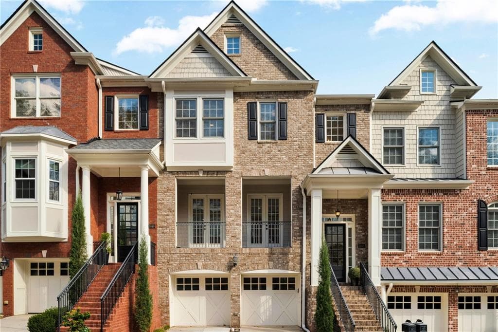 3 bedroom, 4 bathroom, 3,450 sq ft townhouse sold at 5945 Reddington Way, Atlanta, GA 30328