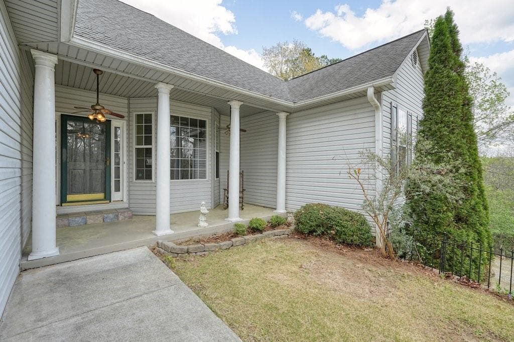 5 bedroom, 5 bathroom, 4,414 sq ft single family residence for sale at 865 Old Mill Lane, Waleska, GA 30183 — photo 8
