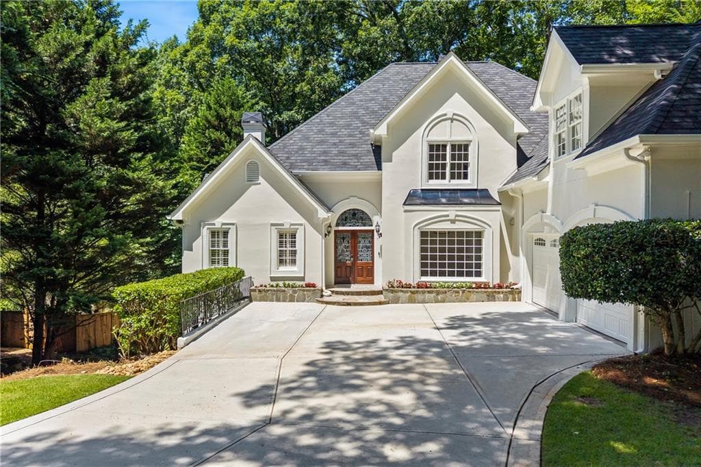12180 Lonsdale Lane, Roswell, GA 30075 — most recent listing photo